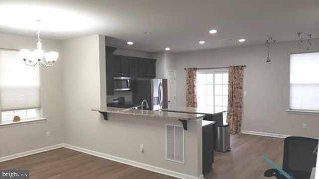 633 MCCOMB PL, Claymont, DE 19703