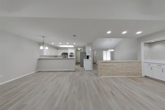 3619 Maple Glen Drive, Houston, TX 77345