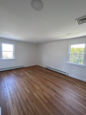 585 N Eastern Ave, Fall River, MA 02720