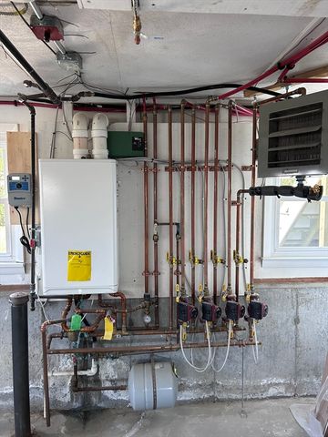 585 N Eastern Ave, Fall River, MA 02720