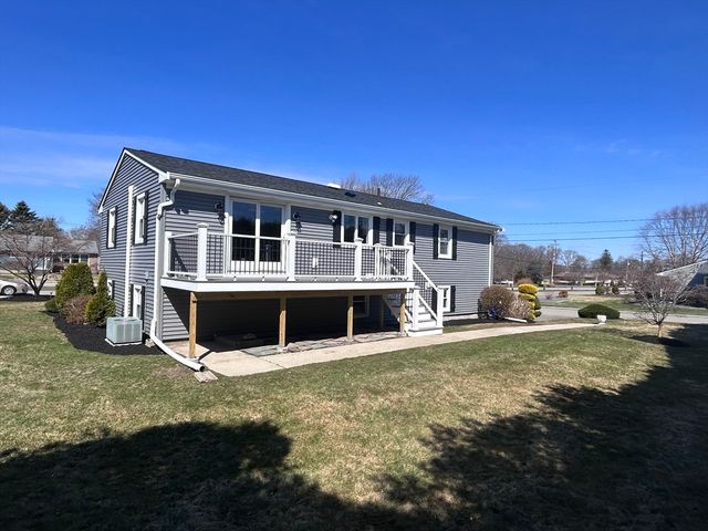 585 N Eastern Ave, Fall River, MA 02720