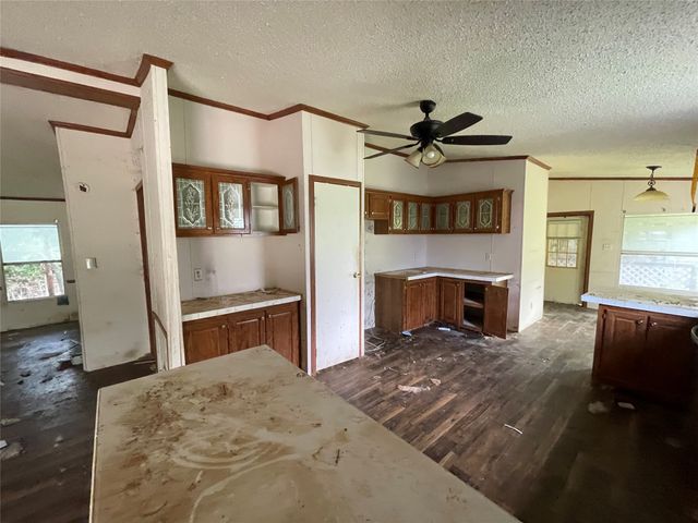 908 Bells Chapel Circle, Waxahachie, TX 75165