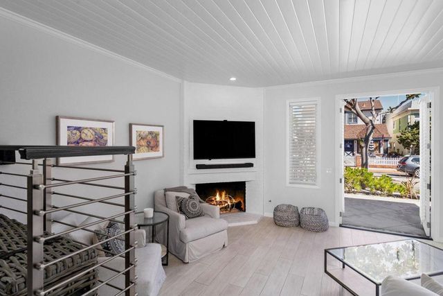 2117 Miramar Drive, Newport Beach, CA 92661