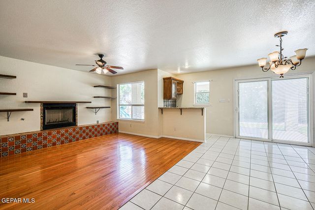 504 SAND BAR Court, El Paso, TX 79922