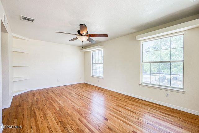 504 SAND BAR Court, El Paso, TX 79922