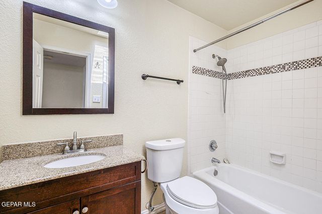 504 SAND BAR Court, El Paso, TX 79922