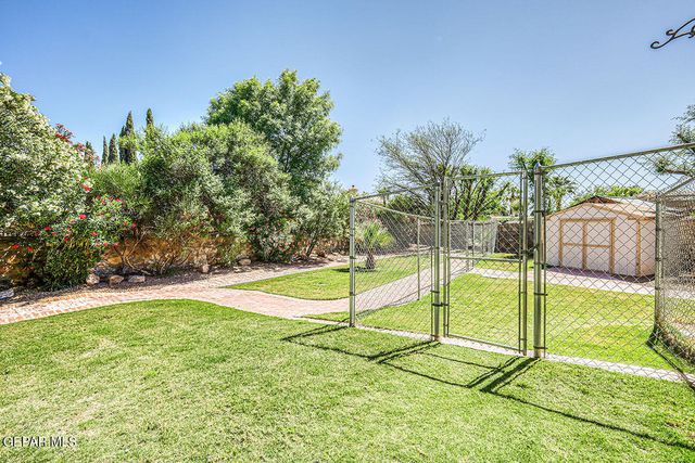 504 SAND BAR Court, El Paso, TX 79922