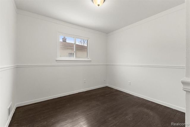 3941 Huron Street, Dearborn Heights, MI 48125