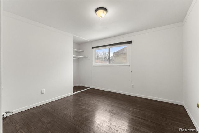 3941 Huron Street, Dearborn Heights, MI 48125