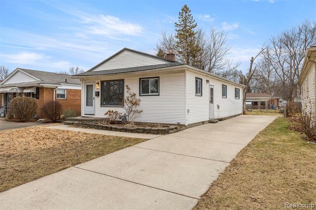 3941 Huron Street, Dearborn Heights, MI 48125