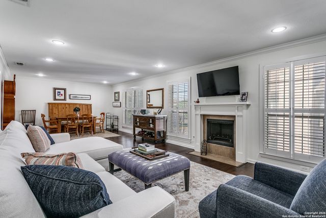 2611 Eisenhauer Rd Apt 1008, San Antonio, TX 78209