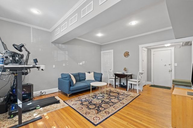 97 Chester St S1, Boston, MA 02134