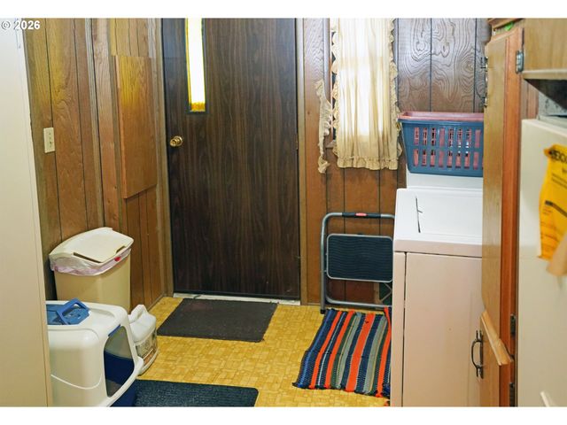 17563 Sw HANCOCK Way, Beaverton, OR 97006