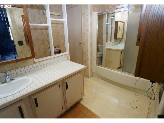 17563 Sw HANCOCK Way, Beaverton, OR 97006