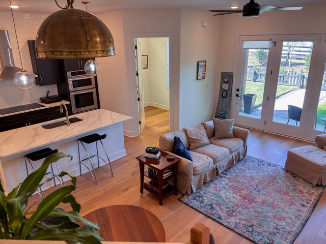 312 Sophia Rain Dr, Nashville, TN 37218