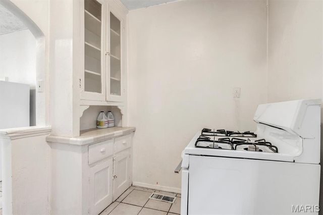 4655 Farlin Avenue, St Louis, MO 63115