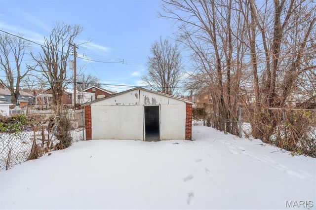 4655 Farlin Avenue, St Louis, MO 63115