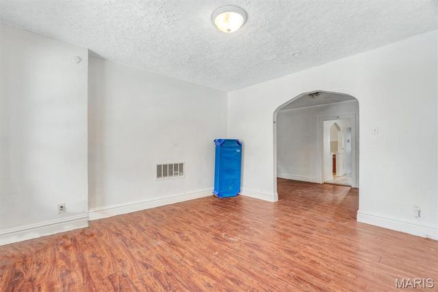 4655 Farlin Avenue, St Louis, MO 63115