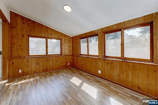 32 Heighwood Trail, Sparta, NJ 07871