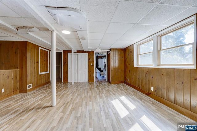 32 Heighwood Trail, Sparta, NJ 07871