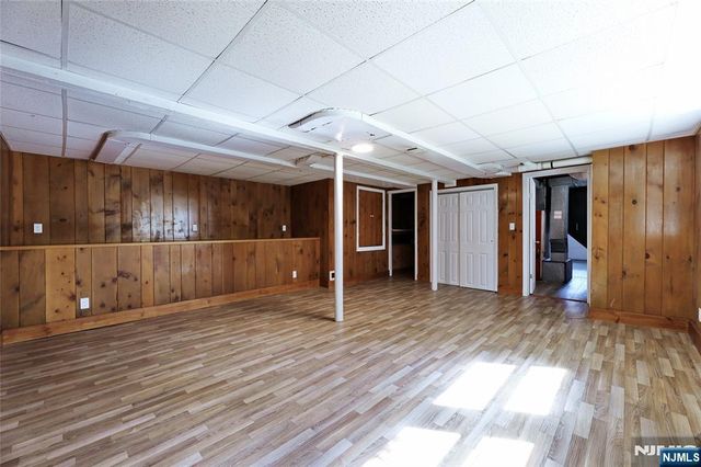 32 Heighwood Trail, Sparta, NJ 07871