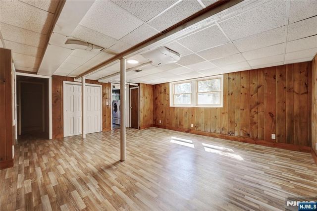 32 Heighwood Trail, Sparta, NJ 07871