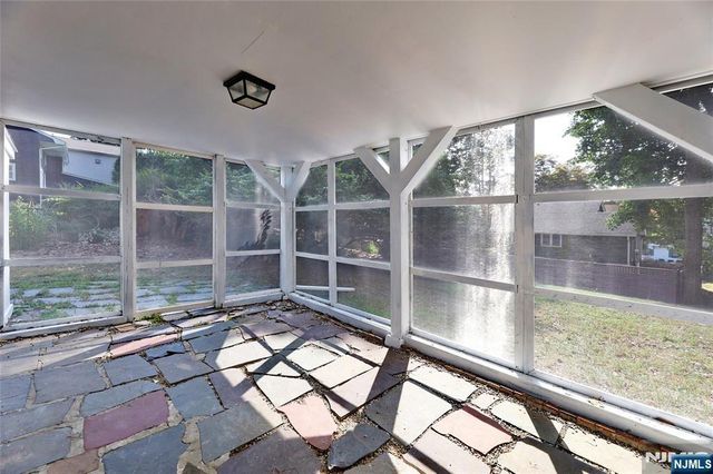 32 Heighwood Trail, Sparta, NJ 07871