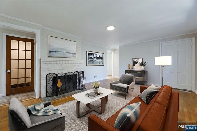 32 Heighwood Trail, Sparta, NJ 07871