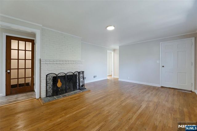 32 Heighwood Trail, Sparta, NJ 07871