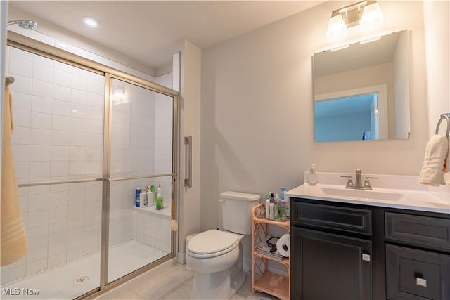 1011 Sunrise Way, Akron, OH 44312