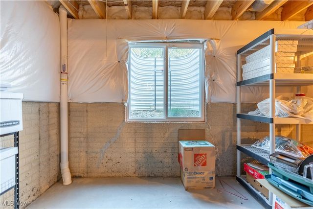 1011 Sunrise Way, Akron, OH 44312