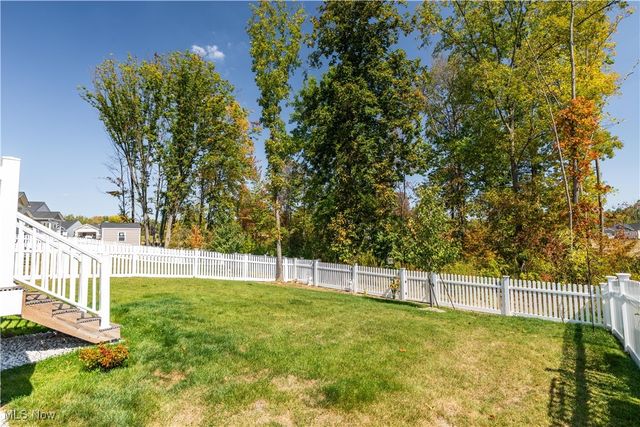 1011 Sunrise Way, Akron, OH 44312