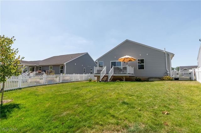 1011 Sunrise Way, Akron, OH 44312