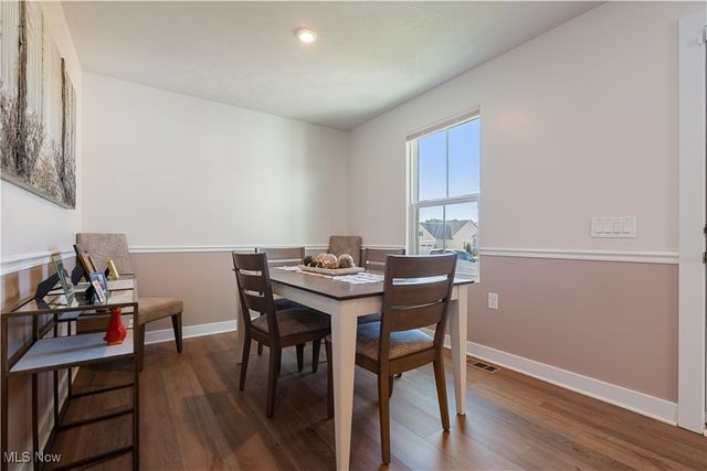 1011 Sunrise Way, Akron, OH 44312