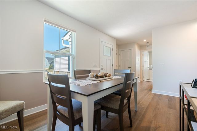 1011 Sunrise Way, Akron, OH 44312