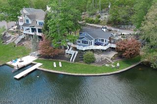 229 Squaw Trl, Hopatcong Boro, NJ 07821