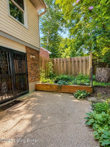 5109 Volney Ct, Louisville, KY 40291