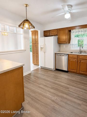 5109 Volney Ct, Louisville, KY 40291