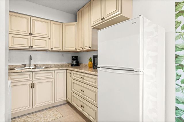 4215 E BAY DRIVE 1806D, Clearwater, FL 33764