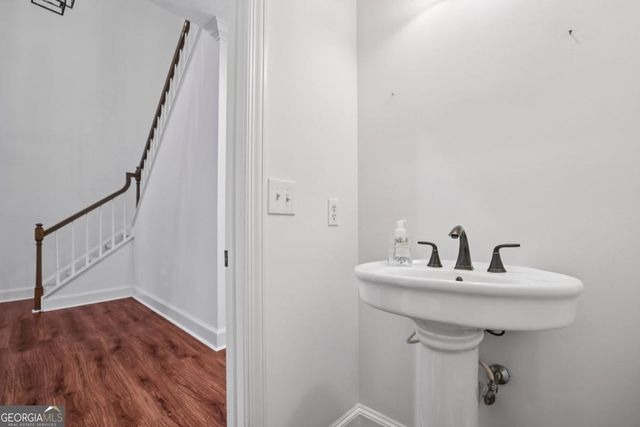 5996 Mitchell Road 20, Atlanta, GA 30328