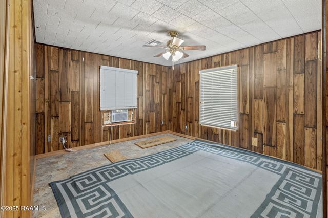 103 Houssiere Road, Jennings, LA 70546