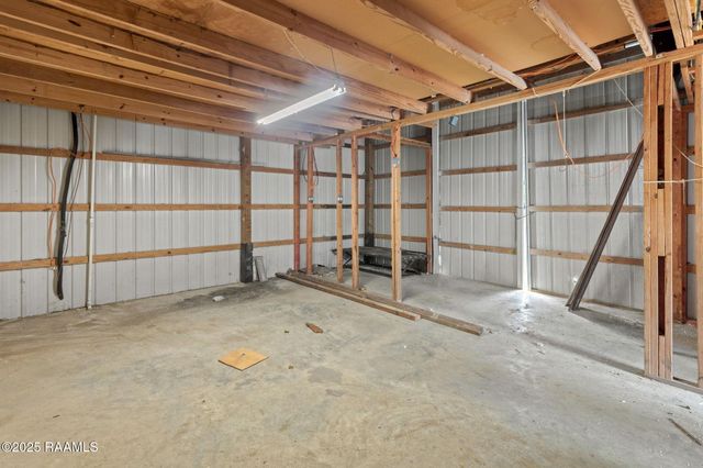 103 Houssiere Road, Jennings, LA 70546