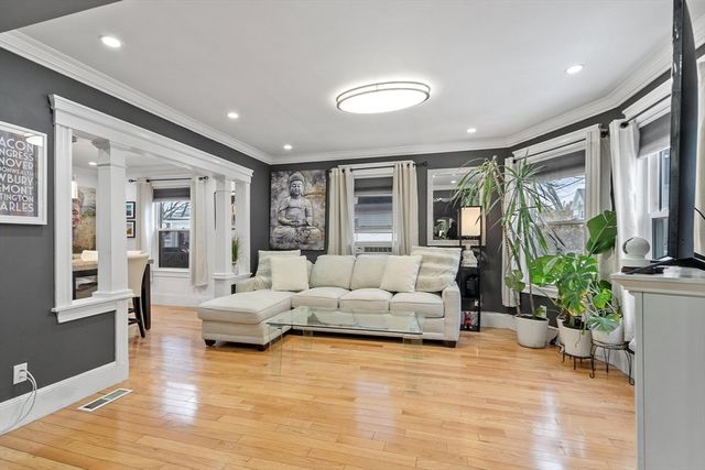 48 Clarendon Avenue, Lynn, MA 01902