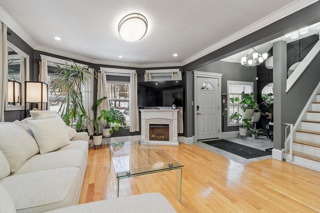 48 Clarendon Avenue, Lynn, MA 01902