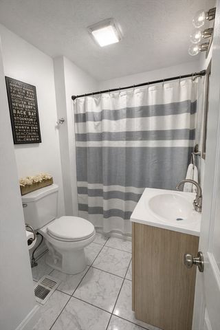 48 Clarendon Avenue, Lynn, MA 01902