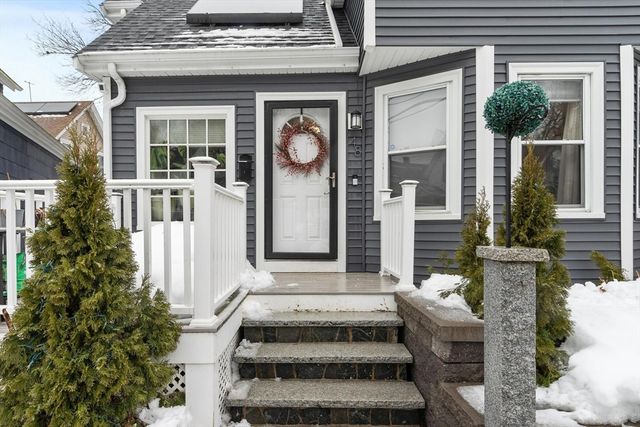 48 Clarendon Avenue, Lynn, MA 01902