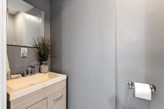 48 Clarendon Avenue, Lynn, MA 01902