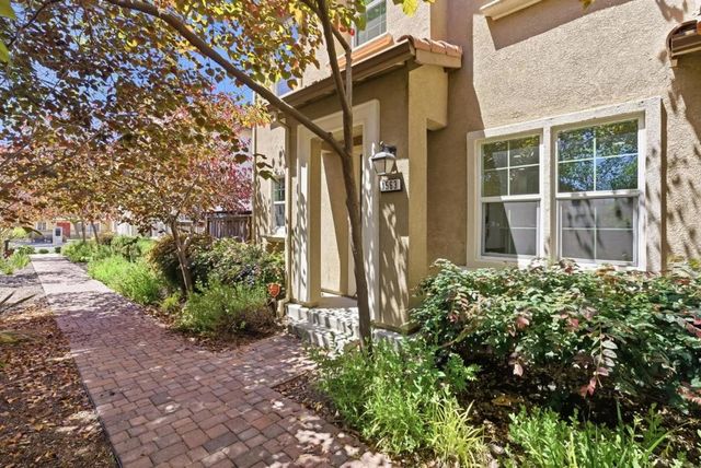 1563 Middle Lane, Hayward, CA 94545