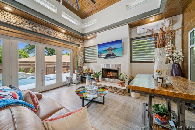 3189 E 33rd Street, Tulsa, OK 74105