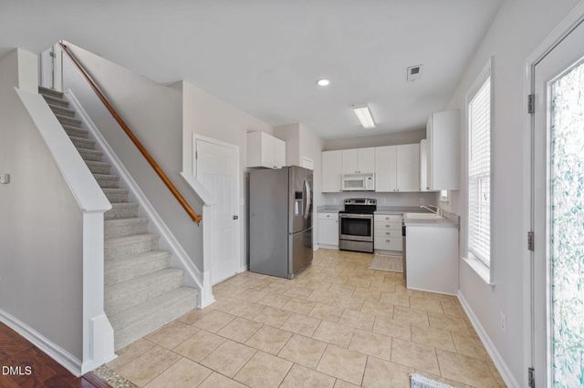 296 Stansbury Lane, Clayton, NC 27527